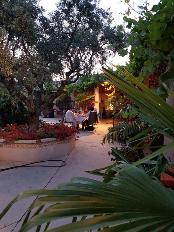 La Villa Majorelle Pertuis Exteriör bild